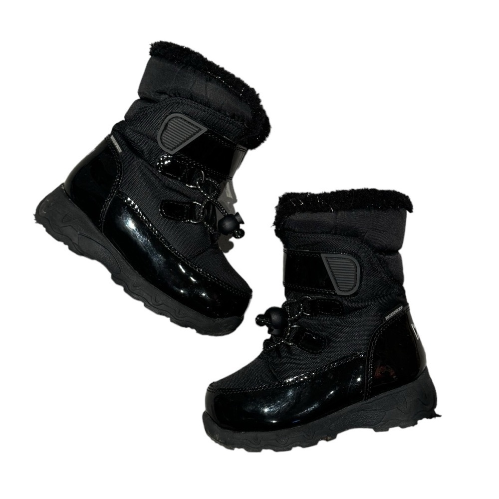 COUGAR black waterproof winter snow boots - size 6C